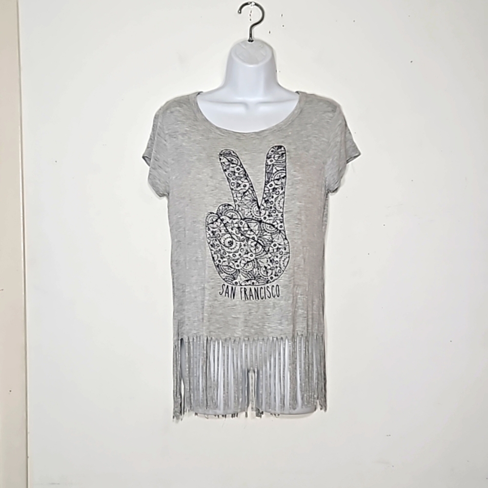 GUC Davida gray peace hand sign graphic san francisco fringe short sleeve Top S